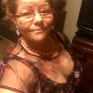 Meet your Posher, Christy